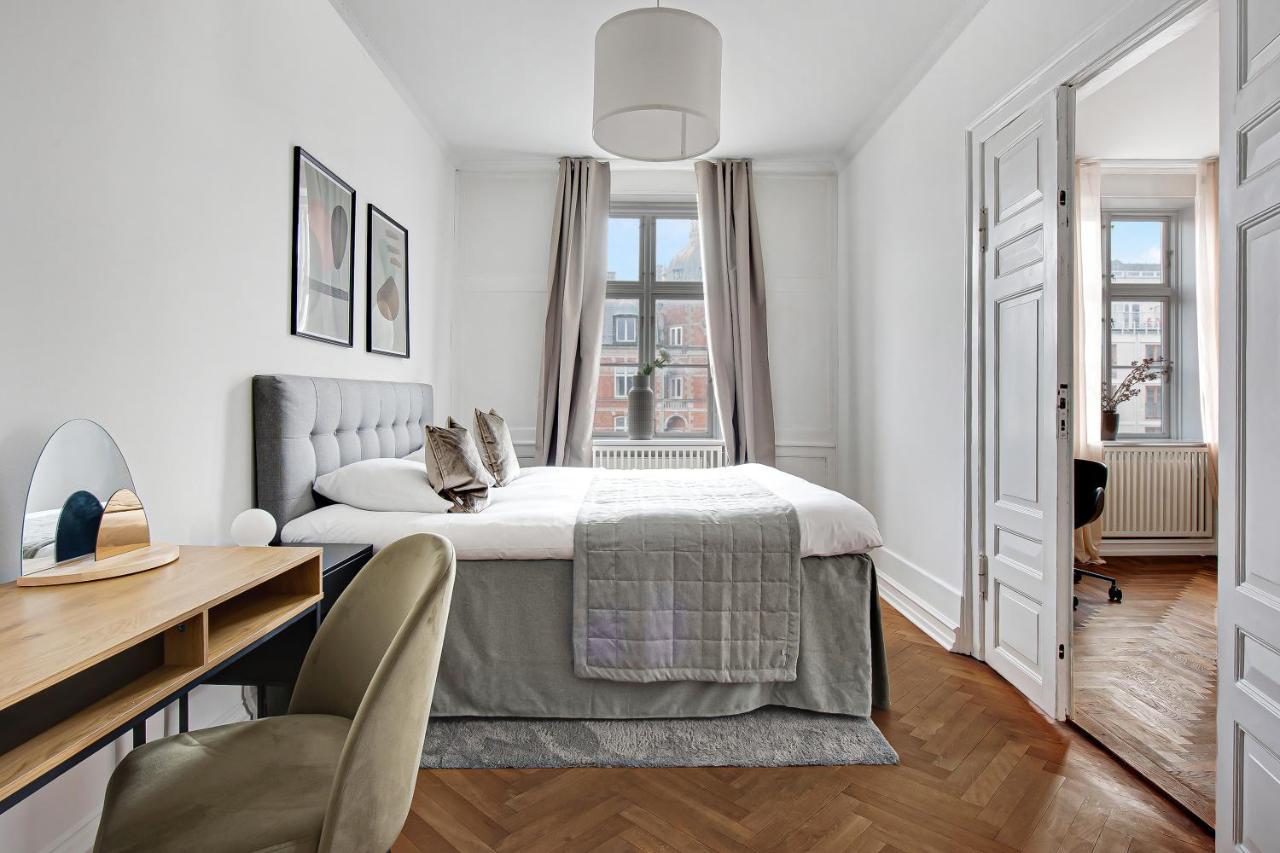 Sanders Square - Spacious Six-Bedroom Apartment Near Amalienborg Copenhague Exterior foto