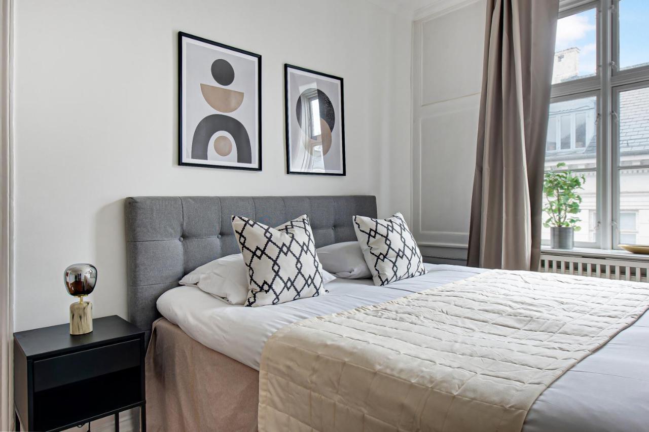 Sanders Square - Spacious Six-Bedroom Apartment Near Amalienborg Copenhague Exterior foto